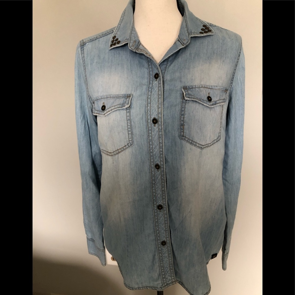 🏝5/$25 Rock & Republic Jean Shirt Size Small